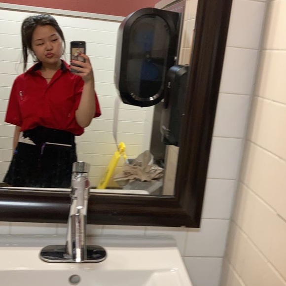 Meet your Posher, Mia - Picture 2 of 2